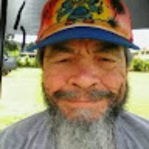 Meet your Posher, Dennis